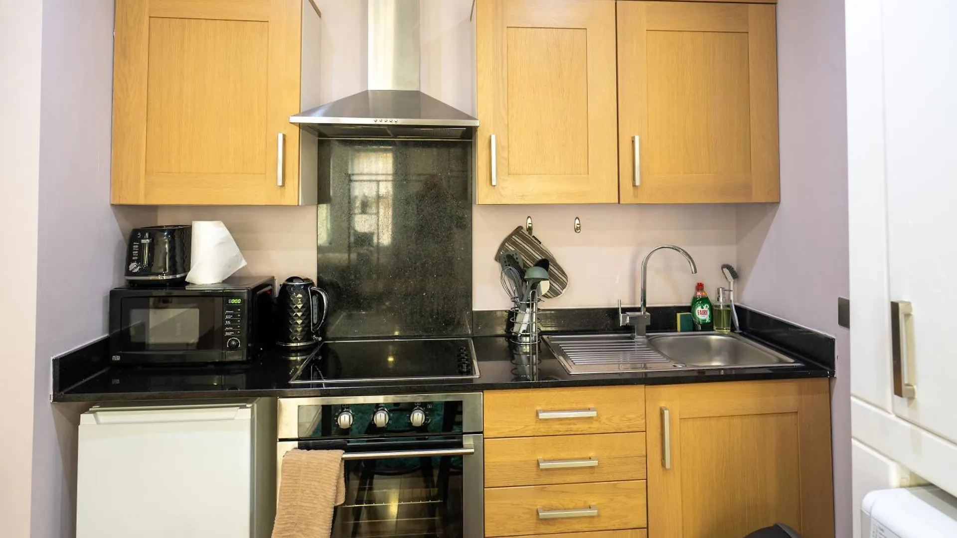 Reef7 - Modern Central Flat, 5 Mins From Beach, Centre And Bournemouth International Centre Apartment